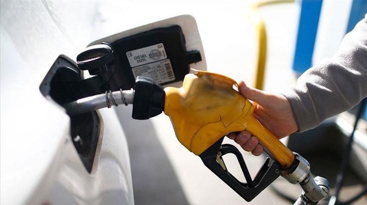 Benzin ve motorinde indirim: İstanbul ve Ankara'da 50 liranın altına indi